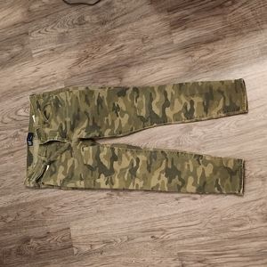 Gap Camo Jean size 30